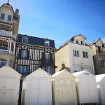 La Perle-maison De Pecheur A Saint-aubin-sur-mer Saint-Aubin-Sur-Mer (Calvados)