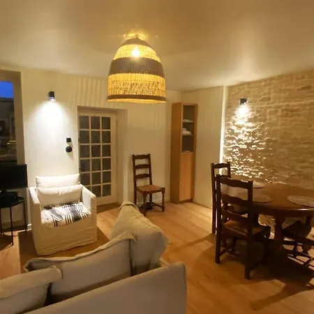 Дом отдыха La Perle-maison De Pecheur A Saint-aubin-sur-mer *