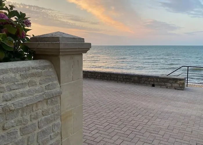 La Perle-maison De Pêcheur à Saint-aubin-sur-mer Hébergement de vacances Saint-Aubin-Sur-Mer (Calvados)
