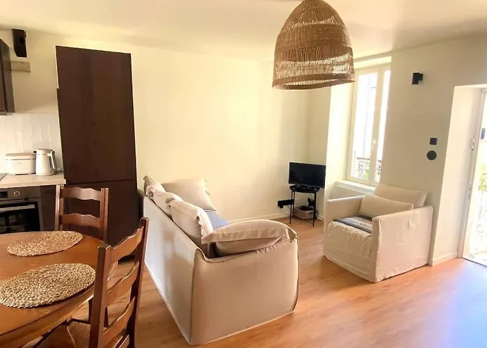 La Perle-maison De Pêcheur à Saint-aubin-sur-mer * Saint-Aubin-Sur-Mer (Calvados)